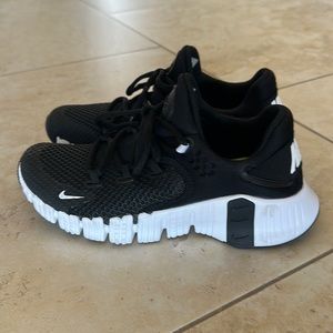Women’s Nike Metcon Sneaker